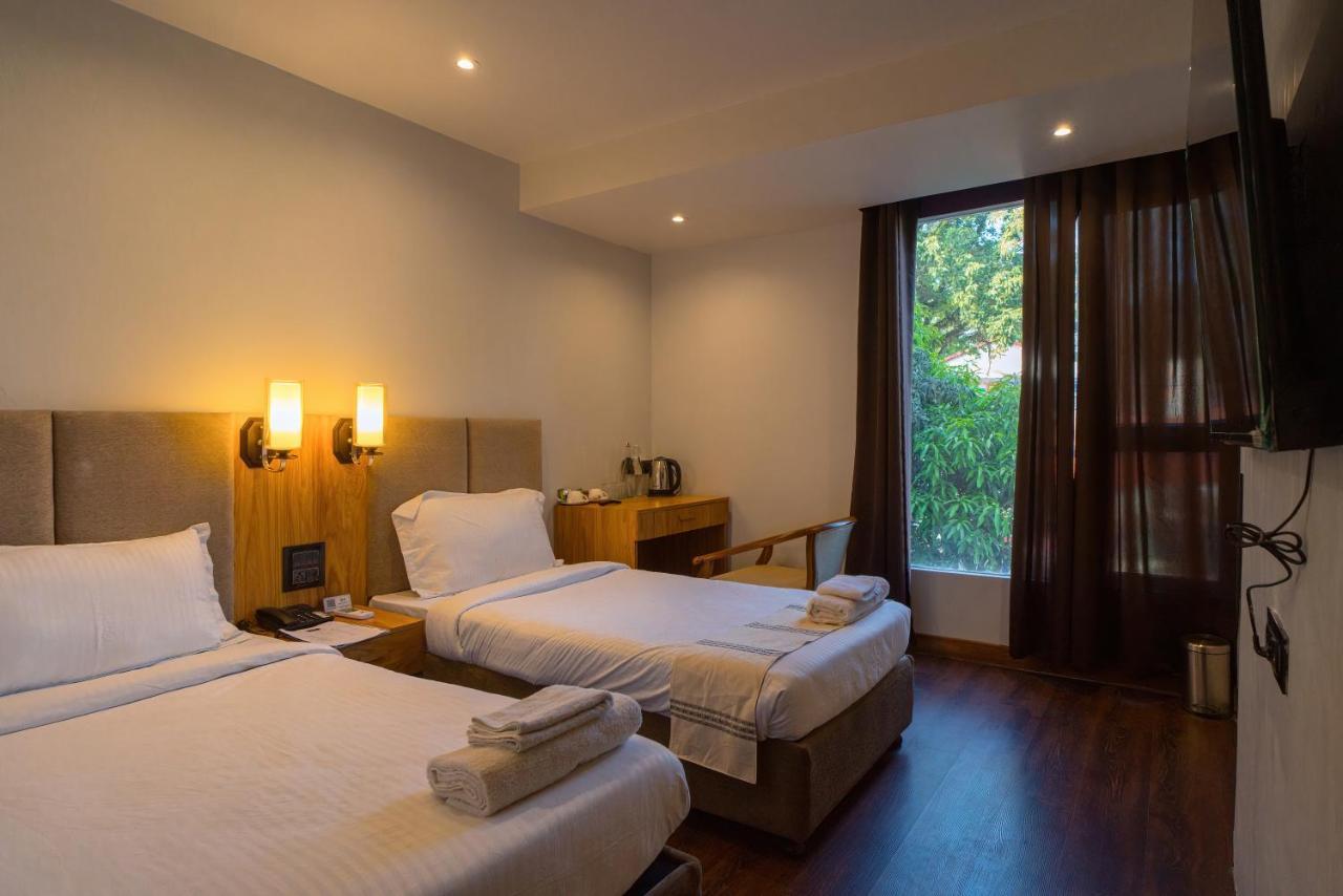 Emerald Hotel Aizawl Luaran gambar